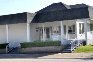 Davis Funeral Home - Harriman - TN | Legacy.com